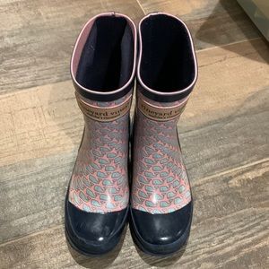 Vineyard vines kids rain boots- size 1